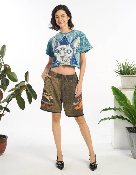 Cat mineral wash crop top