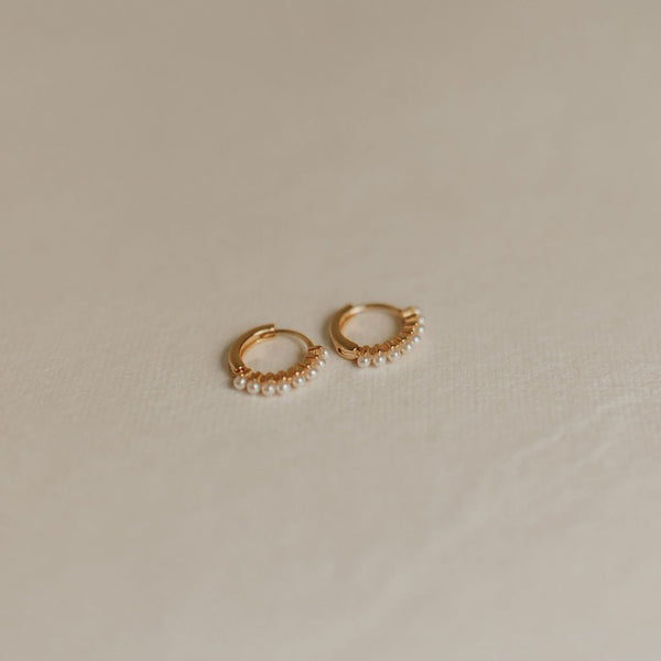 ONLINE EXCLUSIVE - Grace pearl hoops