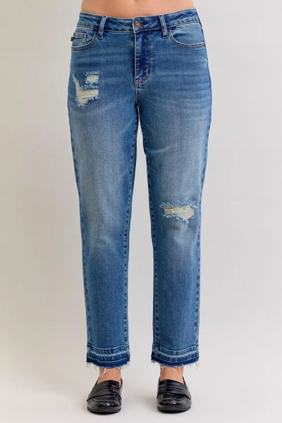 ONLINE EXCLUSIVE Judy Blue  Mid Rise Bf Patch & Repair Destroy Release Hem Jeans