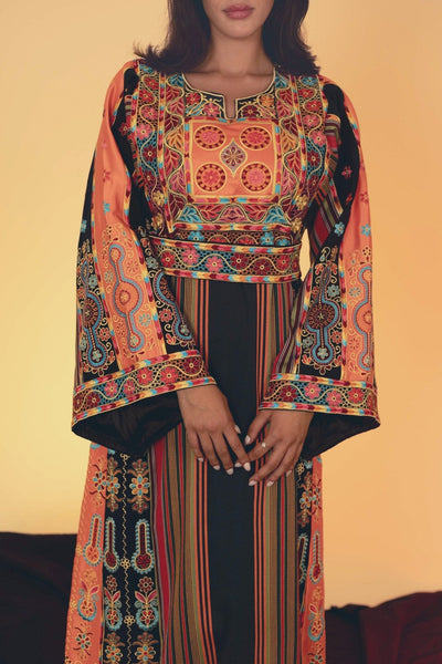 the-majdalawi-traditional-palestinian-thobe-dress-7551707_600x600.jpg